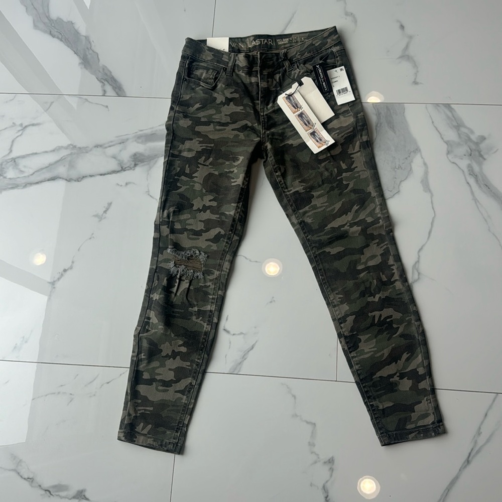 Midrise ripped army pants